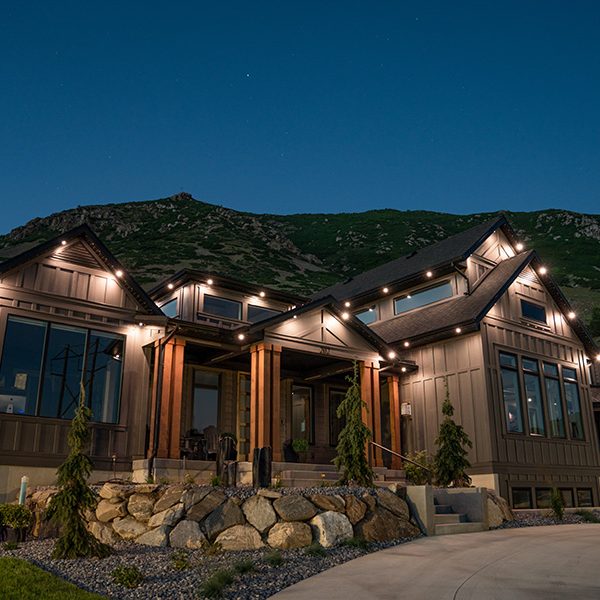 Accent-Permanent-Lighting---JellyFish-Lighting-12