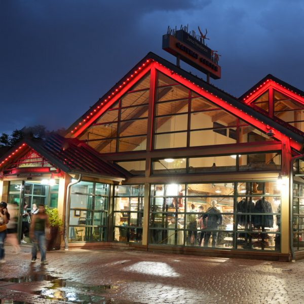 Retail Store Outdoor Lighting - Permanent Lighting San Diego-12